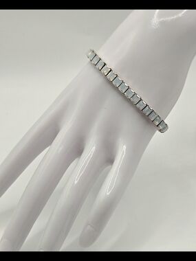 Vintage White Opal Glass Crystal Stretch Tennis Bracelet | Silver Tone